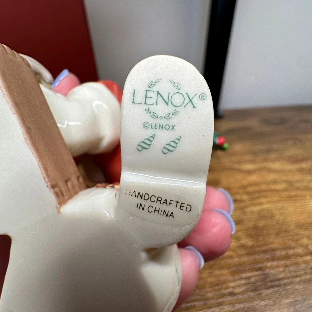 Lenox For The Holidays Santa's Caretaker Porcelain‎ Figurine Honey Do List Box